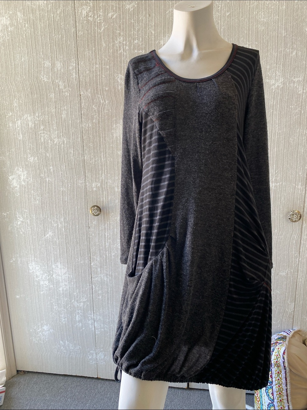 Dzhavael couture Long -Sleeve Dress
